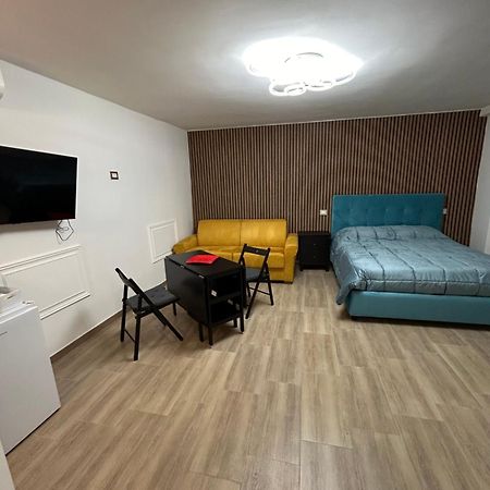 Brother'S 50 Apartman Nápoly Kültér fotó