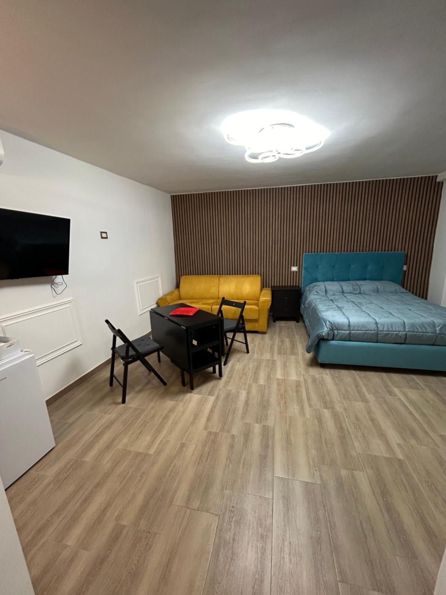 Brother'S 50 Apartman Nápoly Kültér fotó