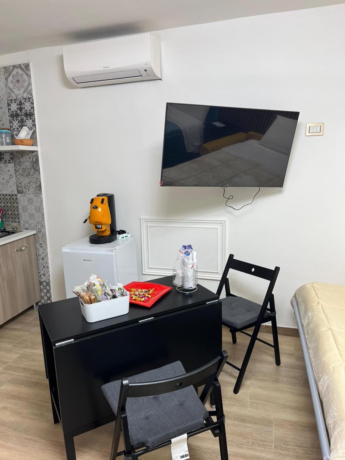 Brother'S 50 Apartman Nápoly Kültér fotó