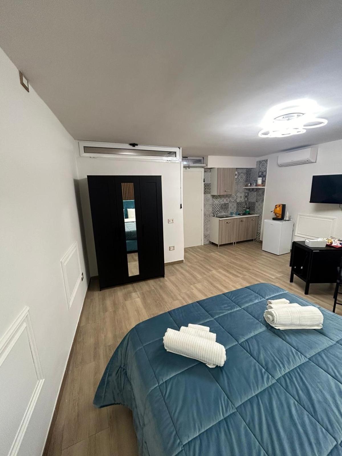 Brother'S 50 Apartman Nápoly Kültér fotó