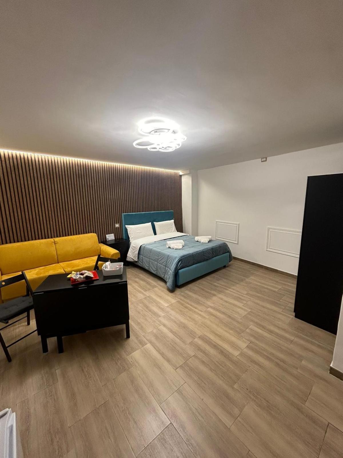 Brother'S 50 Apartman Nápoly Kültér fotó