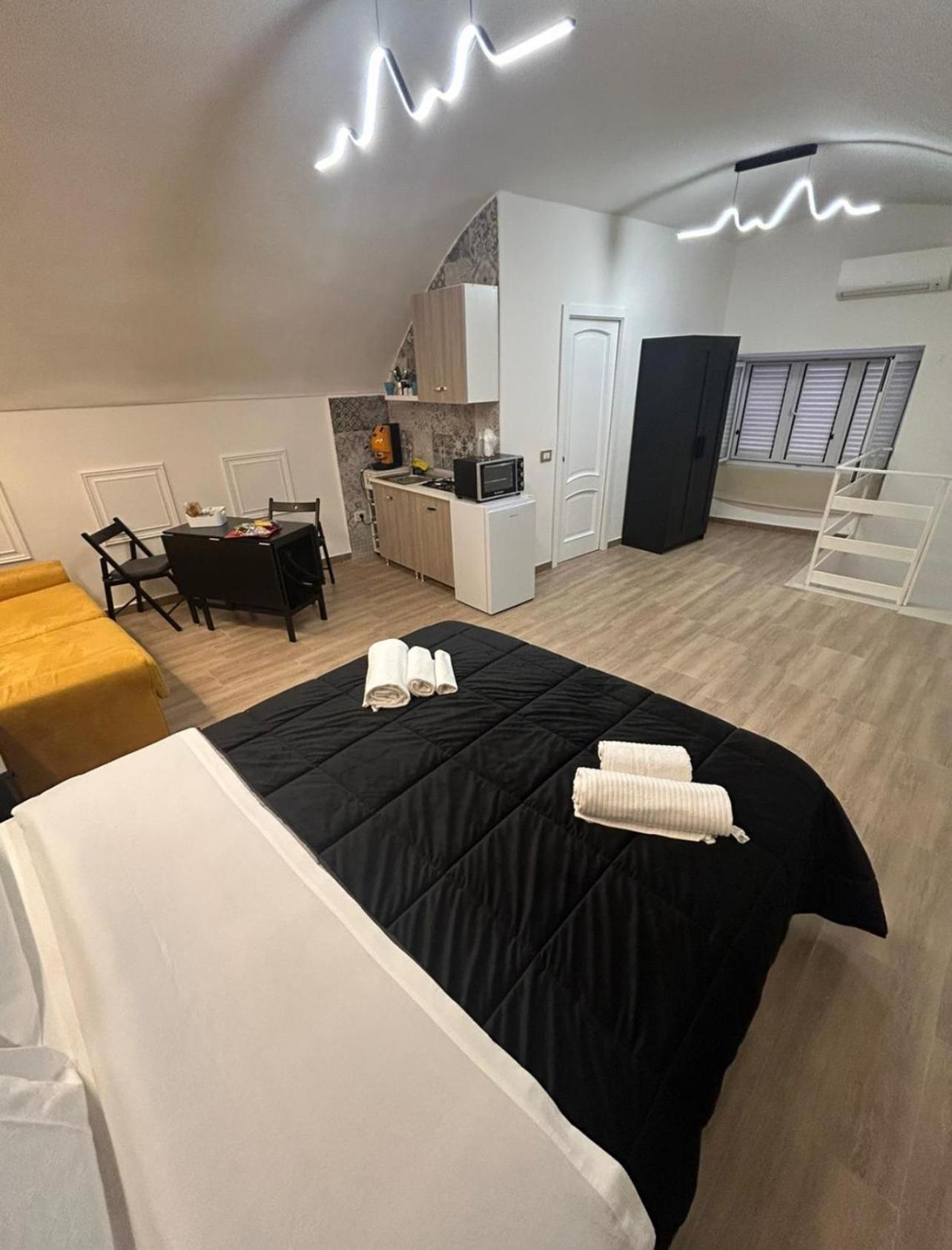 Brother'S 50 Apartman Nápoly Kültér fotó
